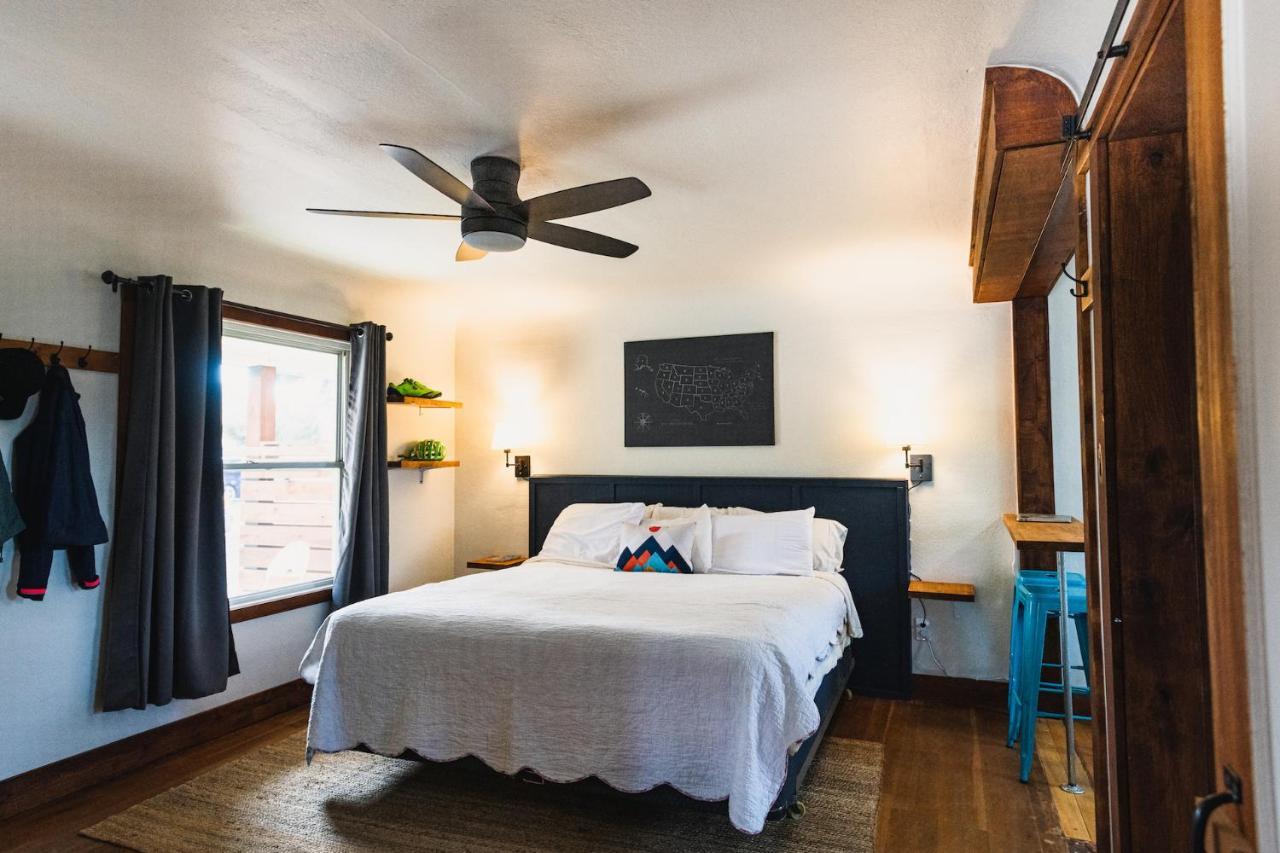 Left Coast Lodge - Pet Friendly Sisters Luaran gambar