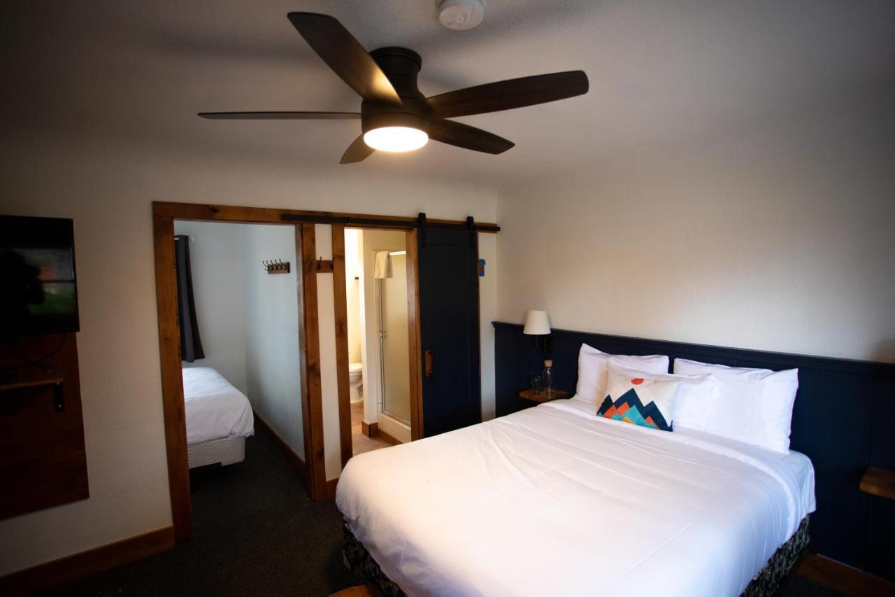 Left Coast Lodge - Pet Friendly Sisters Luaran gambar