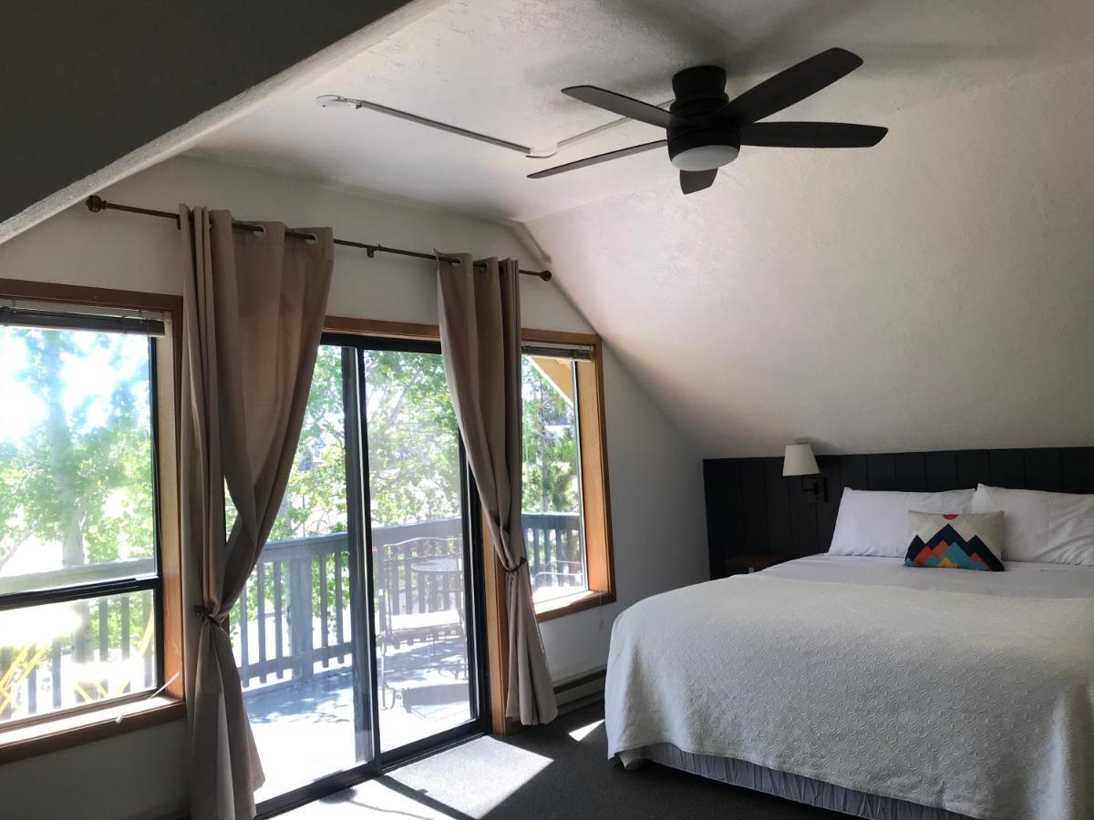 Left Coast Lodge - Pet Friendly Sisters Luaran gambar