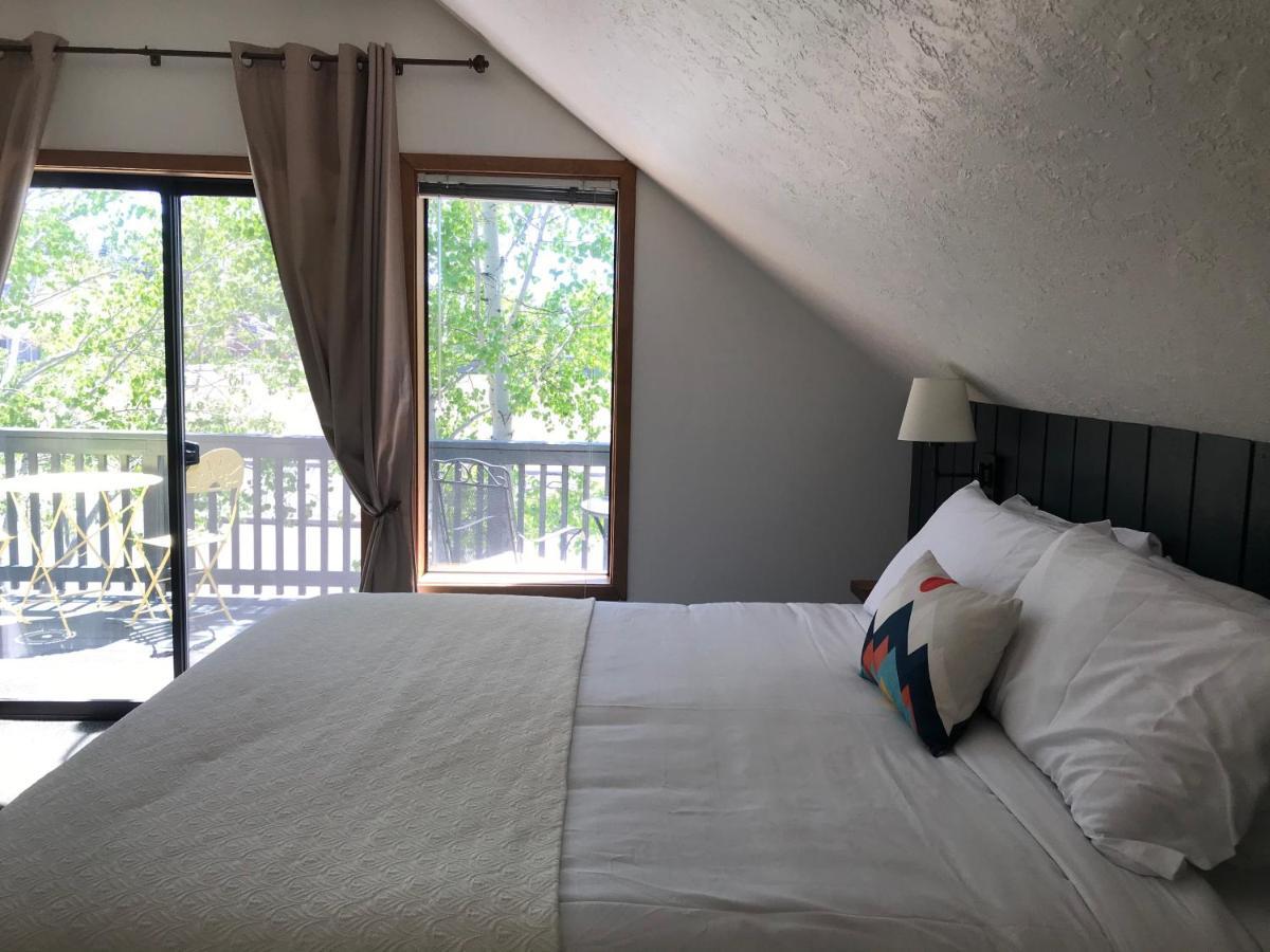 Left Coast Lodge - Pet Friendly Sisters Luaran gambar