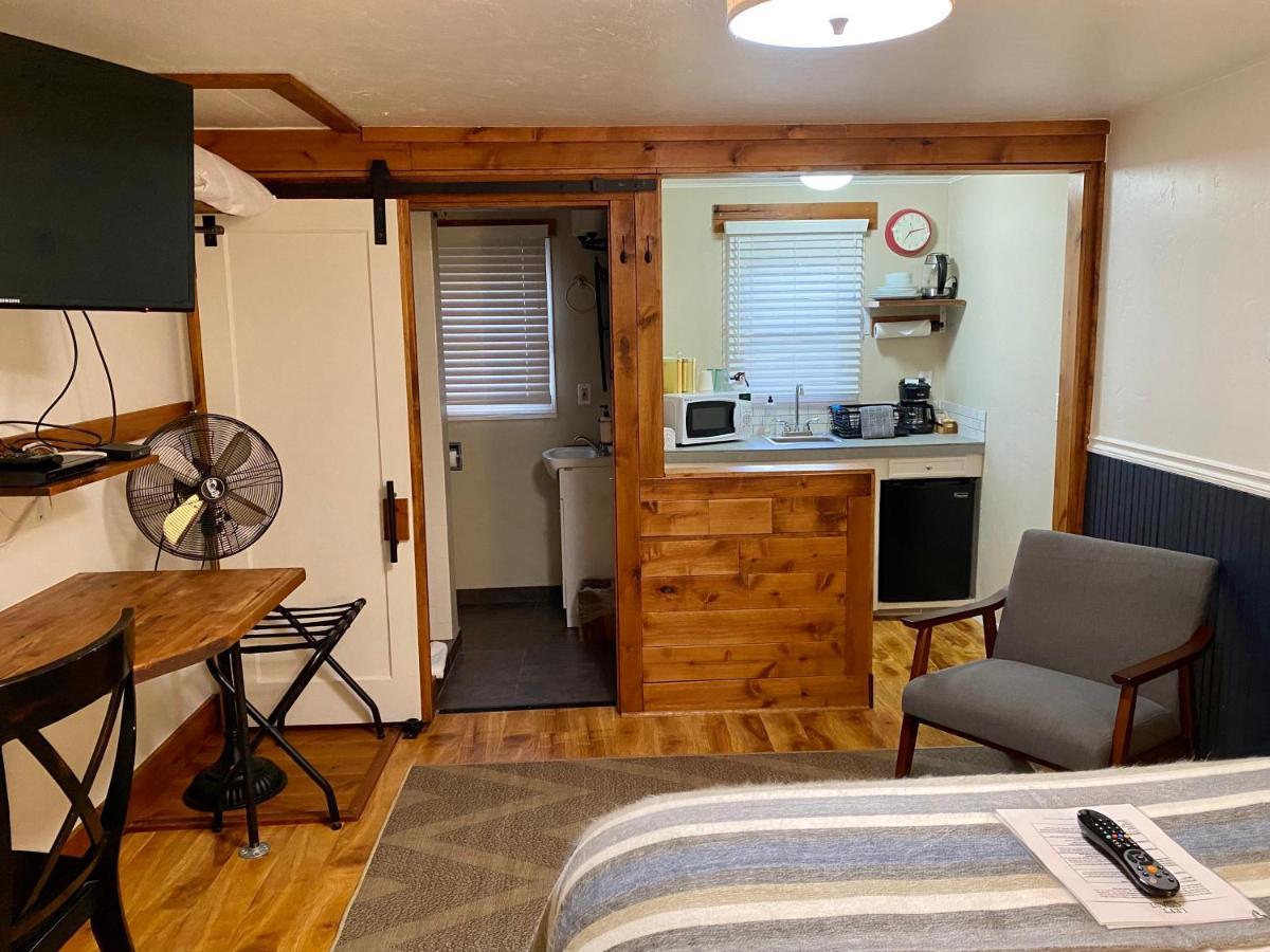 Left Coast Lodge - Pet Friendly Sisters Luaran gambar