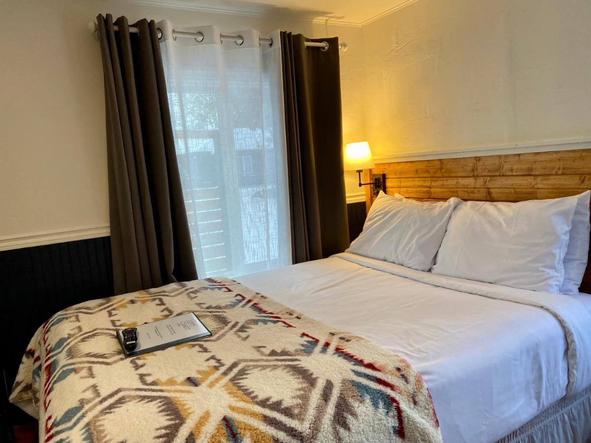 Left Coast Lodge - Pet Friendly Sisters Luaran gambar